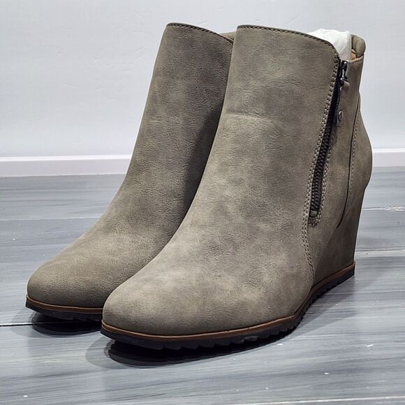 Soul Naturalizer Haley Bootie Size 10 M Light Gray Zip Up Wedge Boot - Picture 1 of 12